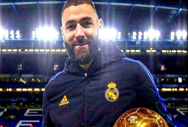 本泽马82次助攻跻身现役前三 落后于梅西和华金